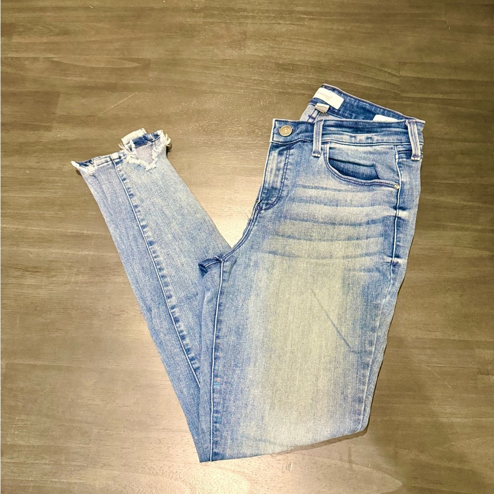 Skinny girl Skinny Shark Bite Ankle Jeans